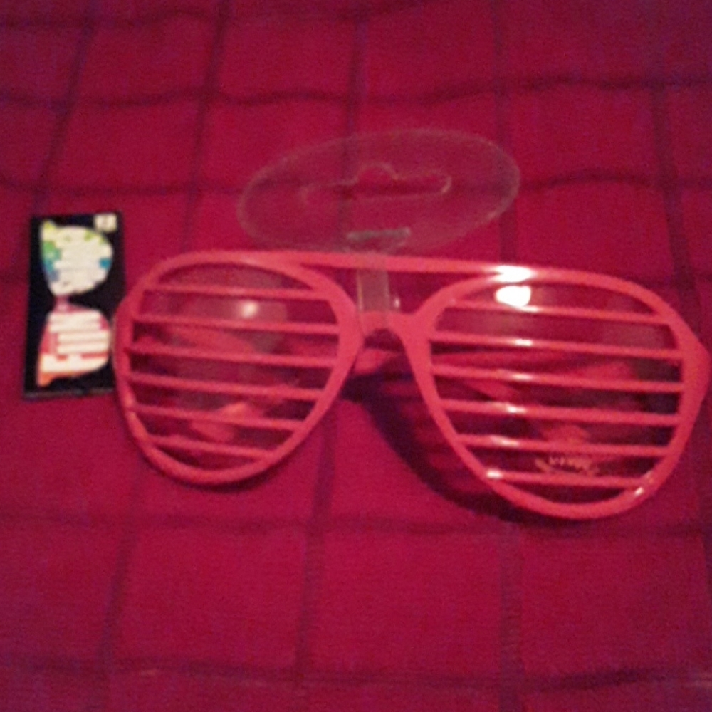 Red Shutter Shade Sunglasses